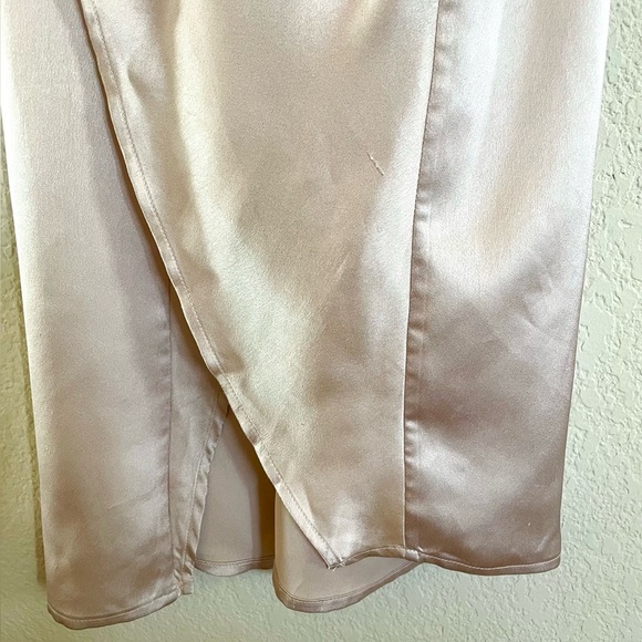 House of CB Korrin Satin Maxi Dress XS Pink - Picture 7 of 8